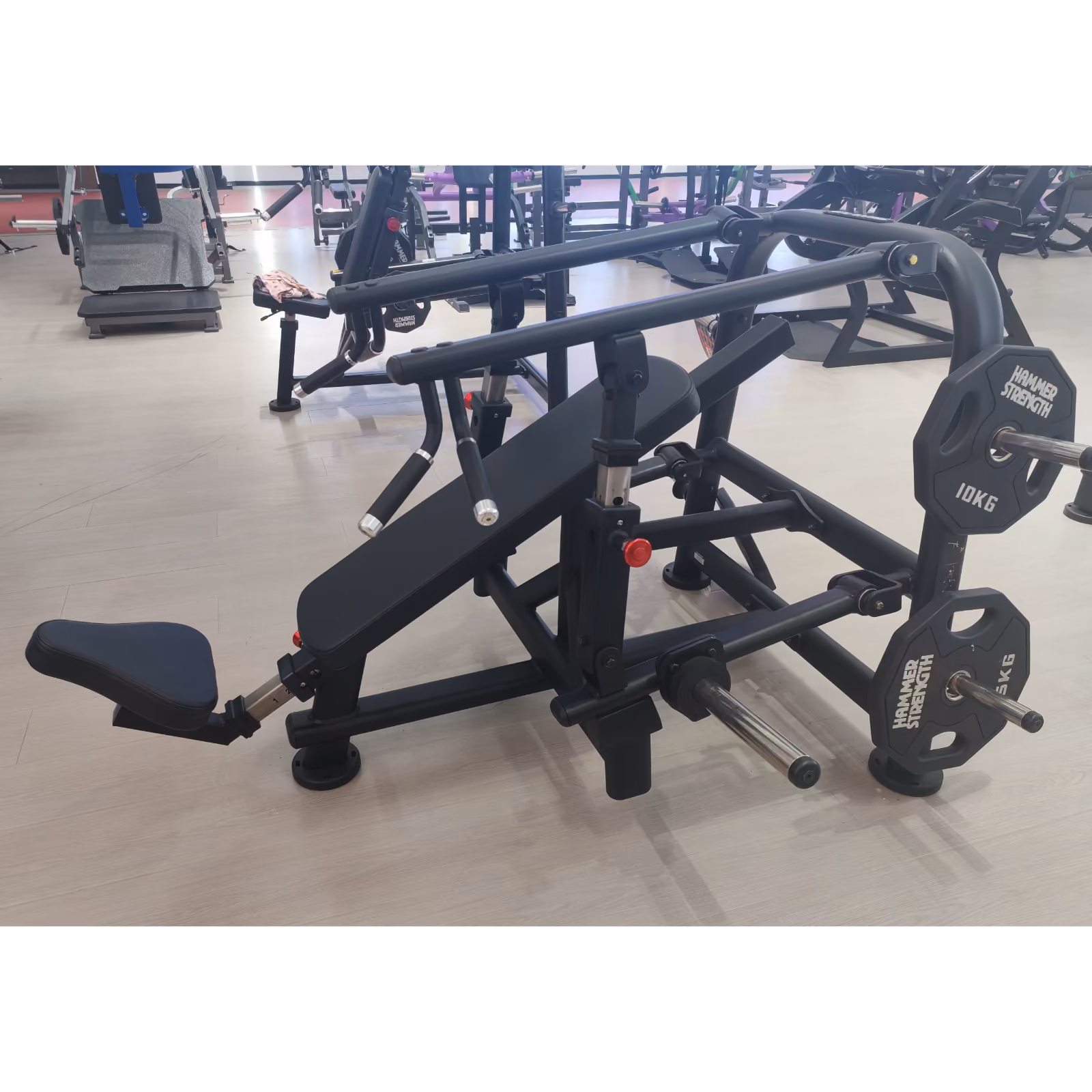 Incline Converging Chest Press IS #2