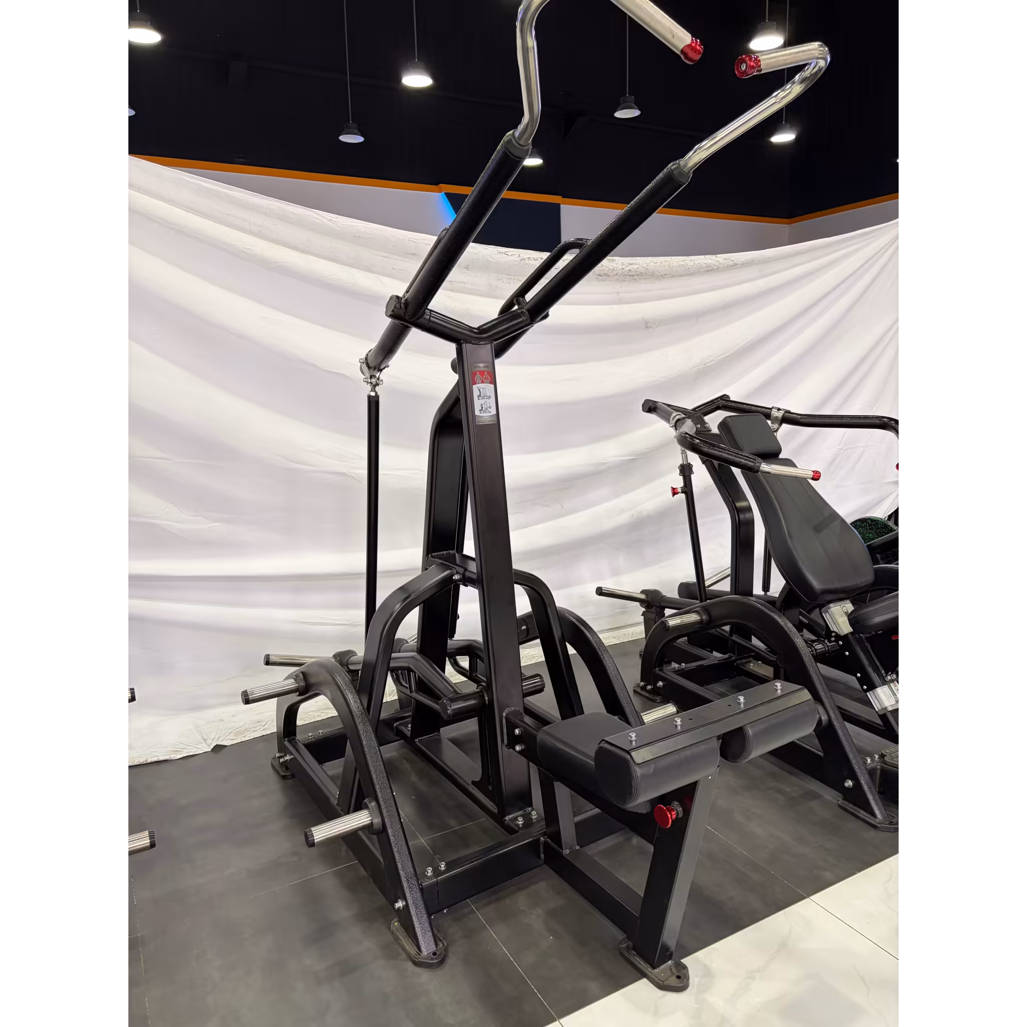 Lat Pulldown NA #3