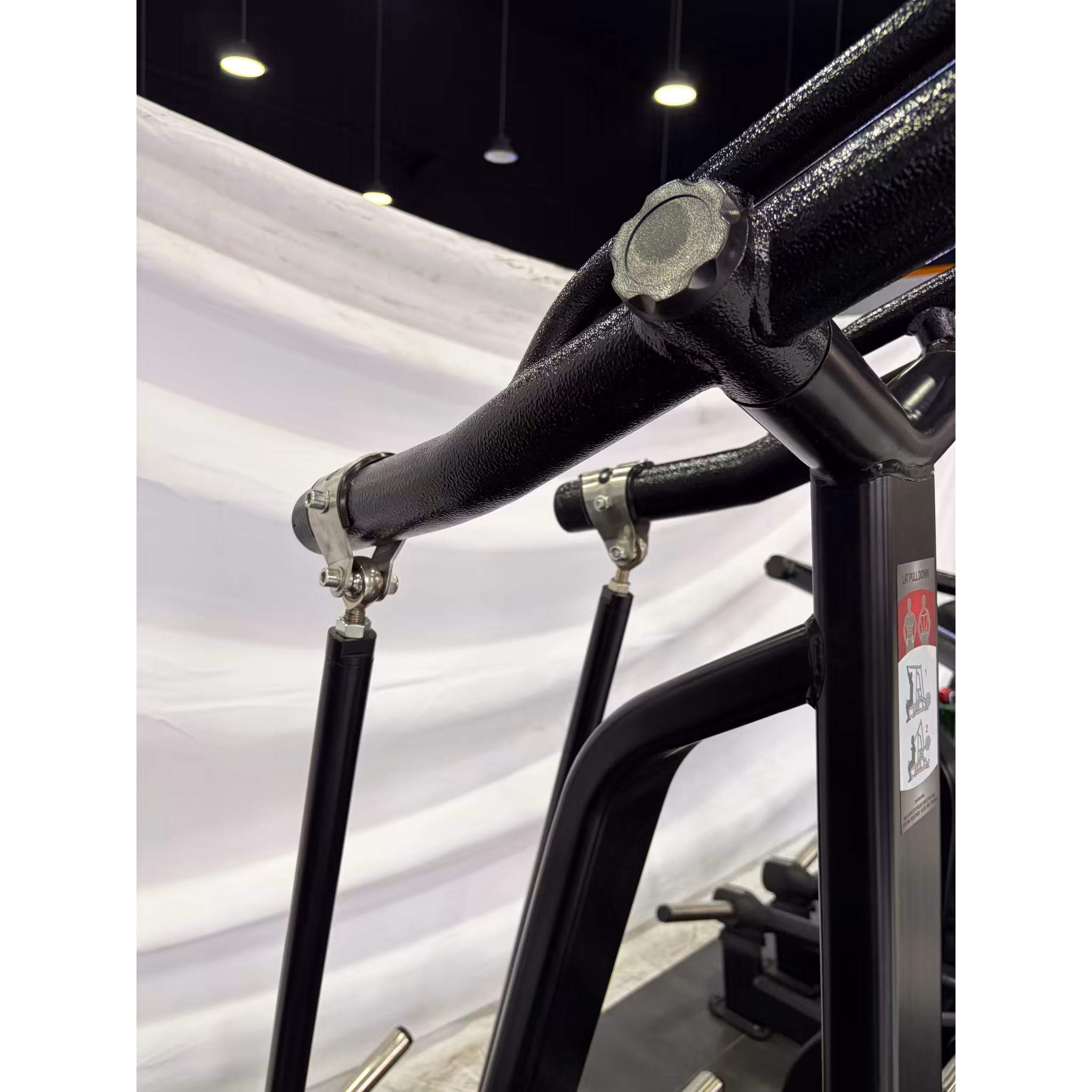 Lat Pulldown NA #6